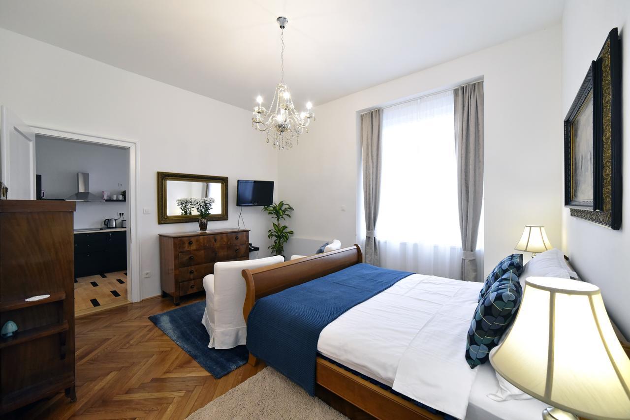 Favourite Apartments 萨格勒布 外观 照片